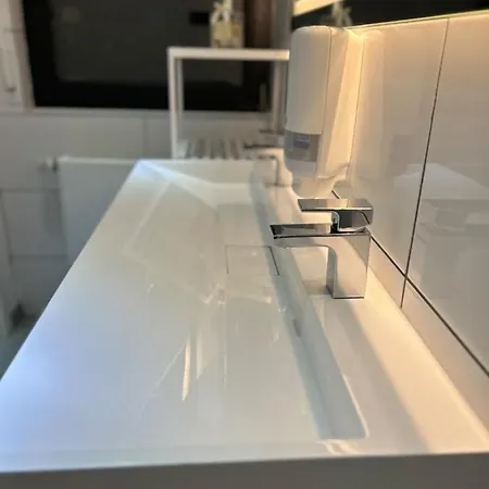 Messe Hv-2