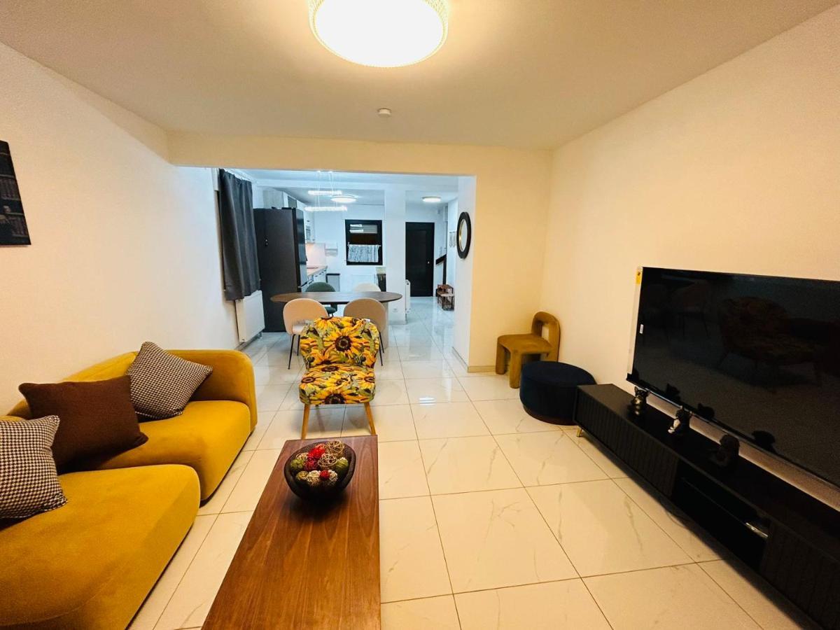 Apartment Messe Hv-2 *